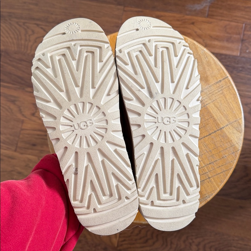 Ugg Golden Star Clog Women’s Size 10 - Picture 6 of 7